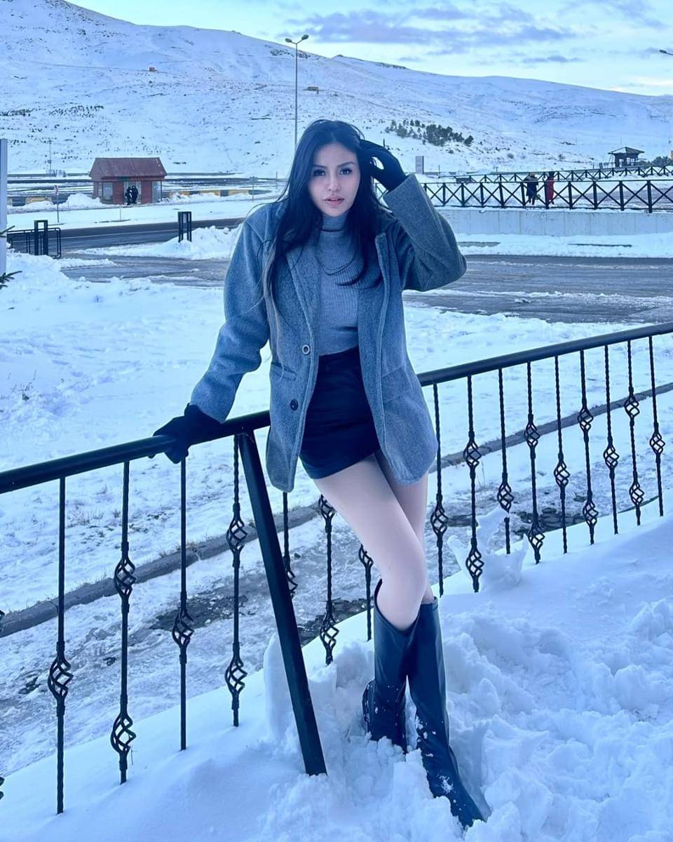 OOTD Trendi ala Violentina Kaif, Istri Andrew Andhika