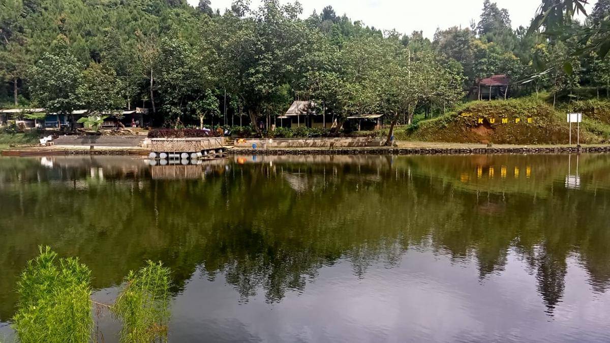 Telaga Kumpe Wisata di Banyumas