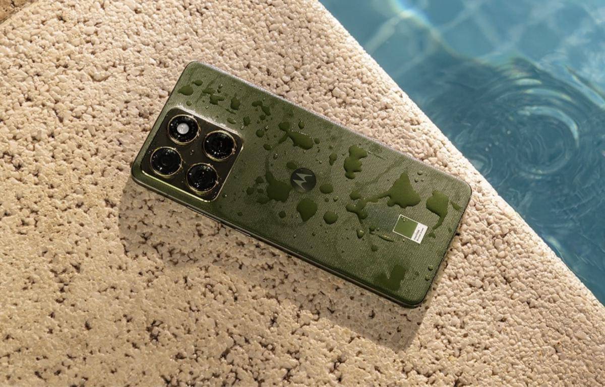 ilustrasi Motorola Moto Edge 70 yang punya IP68 dan IP69
