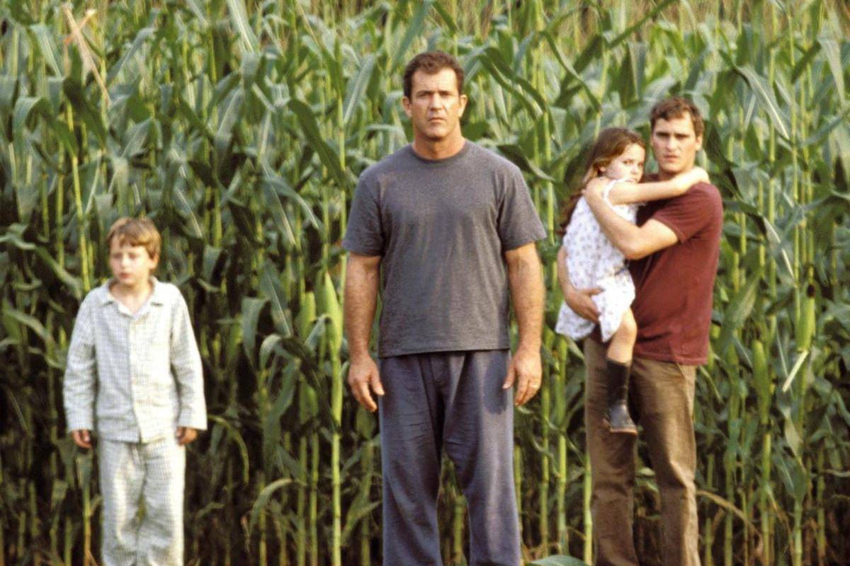 adegan dalam film Signs