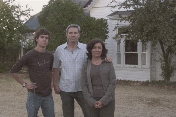 adegan dalam film Lake Mungo