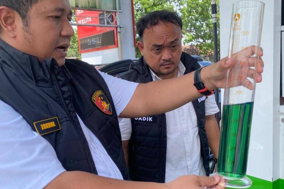 Satreskrim Polresta Madiun sidak dua SPBU. IDN Times/Istimewa.