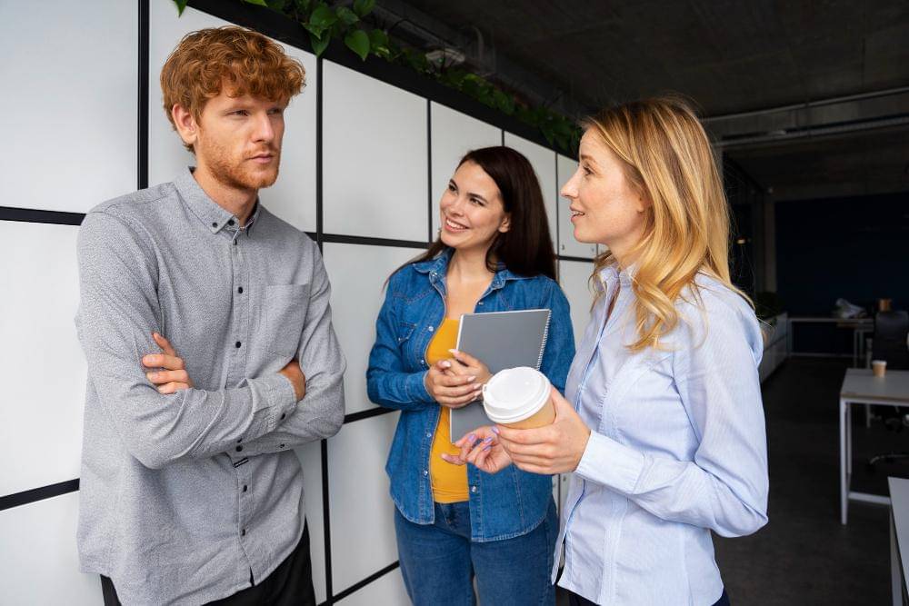 ilustrasi orang mengobrol