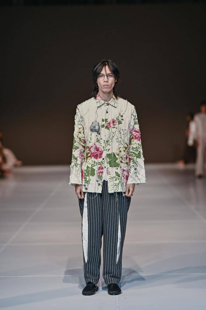 Koleksi Tanah Le Sae di Jakarta Fashion Week 2026