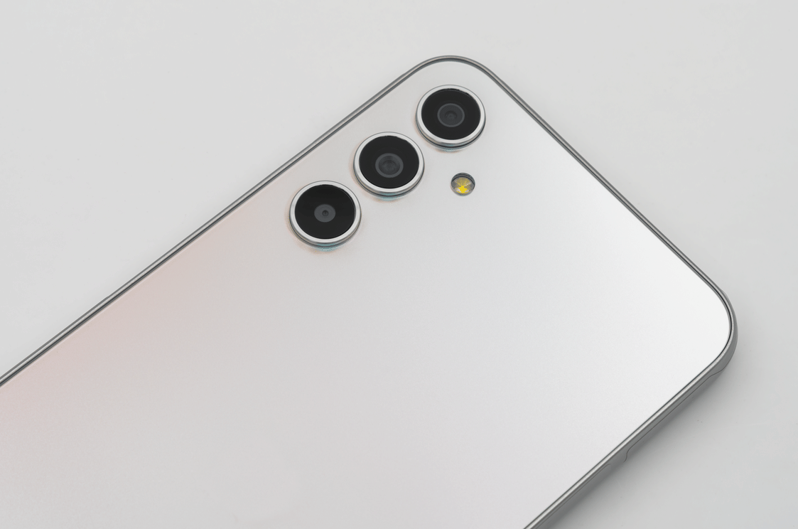 ilustrasi HP Android