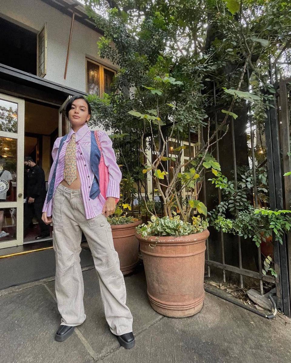 inspirasi OOTD Y2K ala Eva Celia