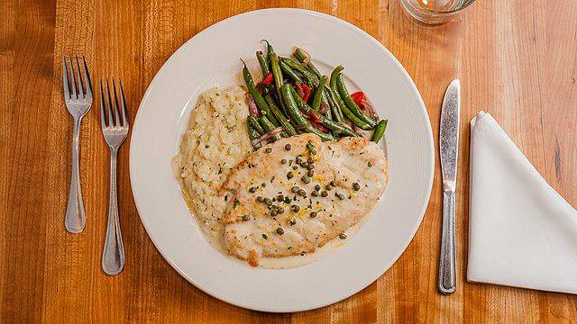 ilustrasi chicken piccata