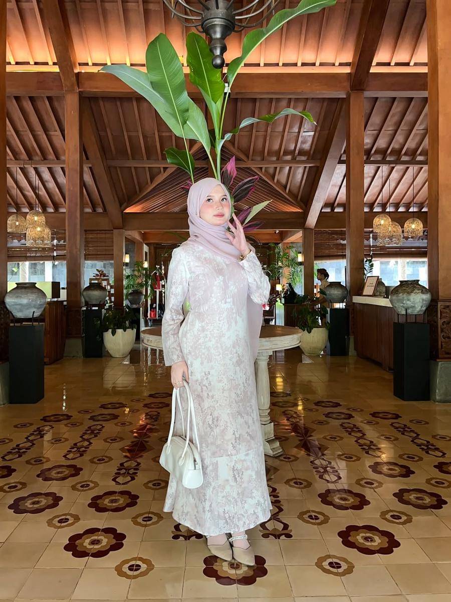 Inspirasi OOTD Siska Amera