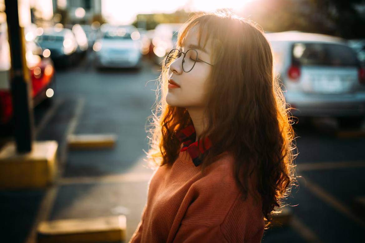 ilustrasi seorang wanita