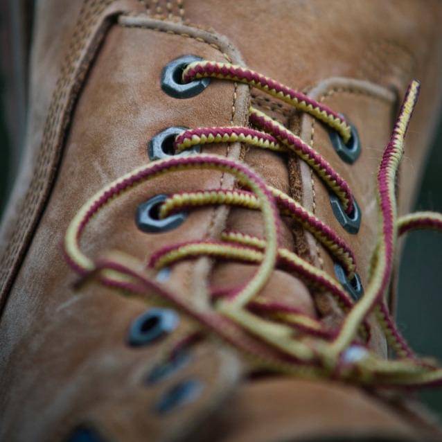 ilustrasi sepatu Timberland original