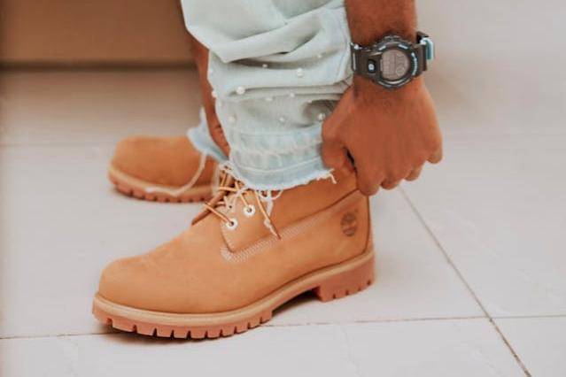 ilustrasi sepatu Timberland original