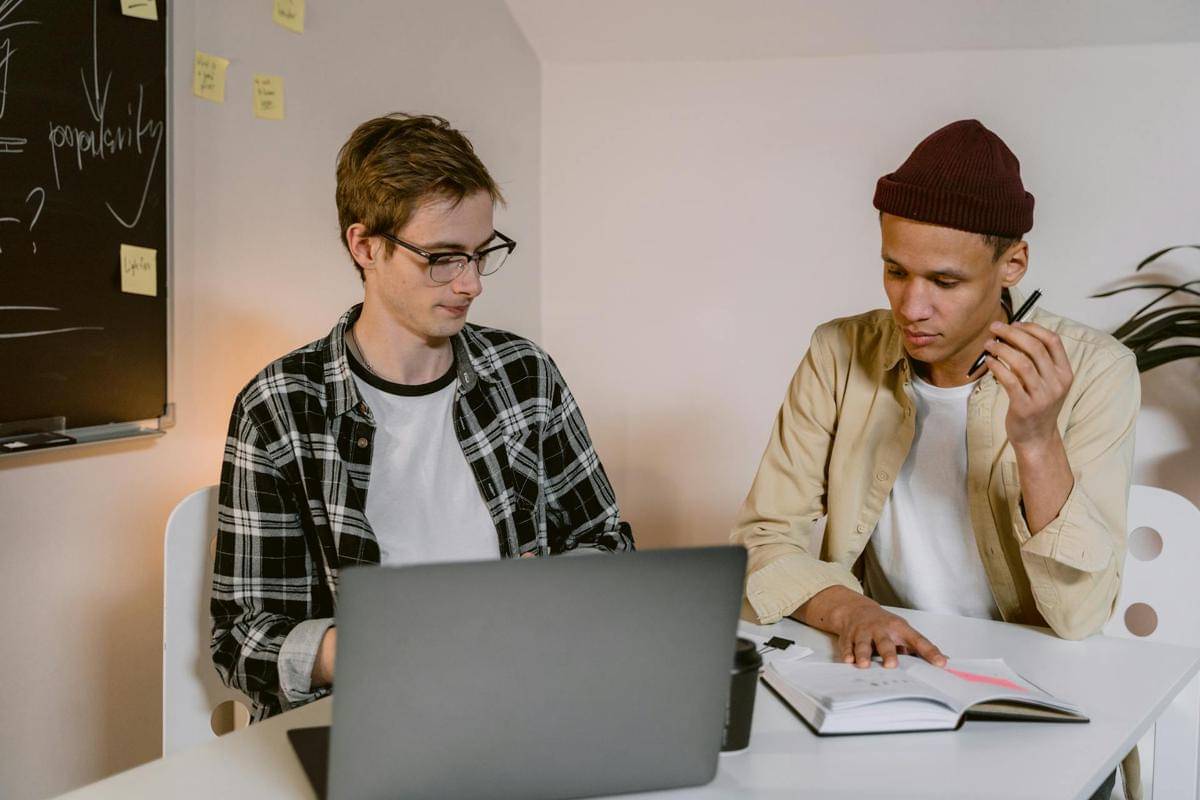 Mahasiswa yang mengikuti magang