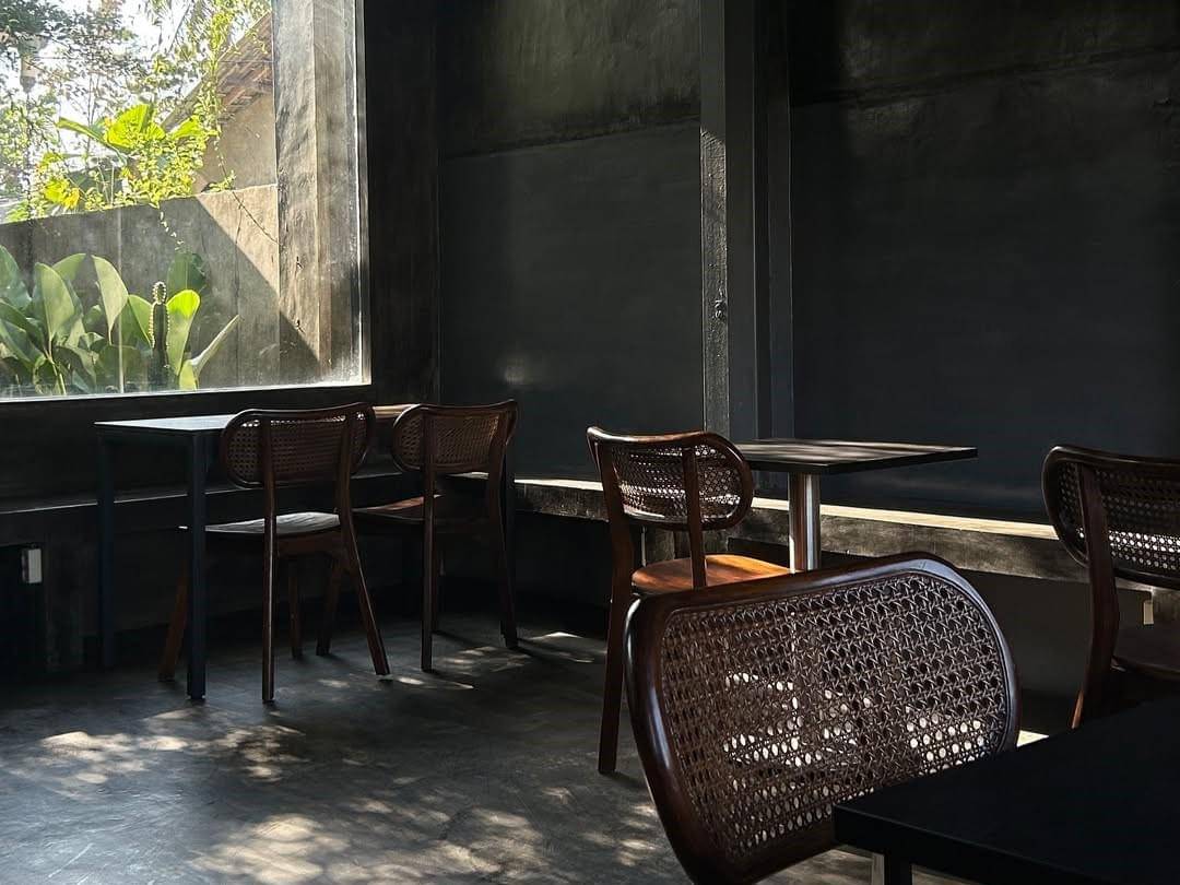 House of Bien Cafe Kota Metro