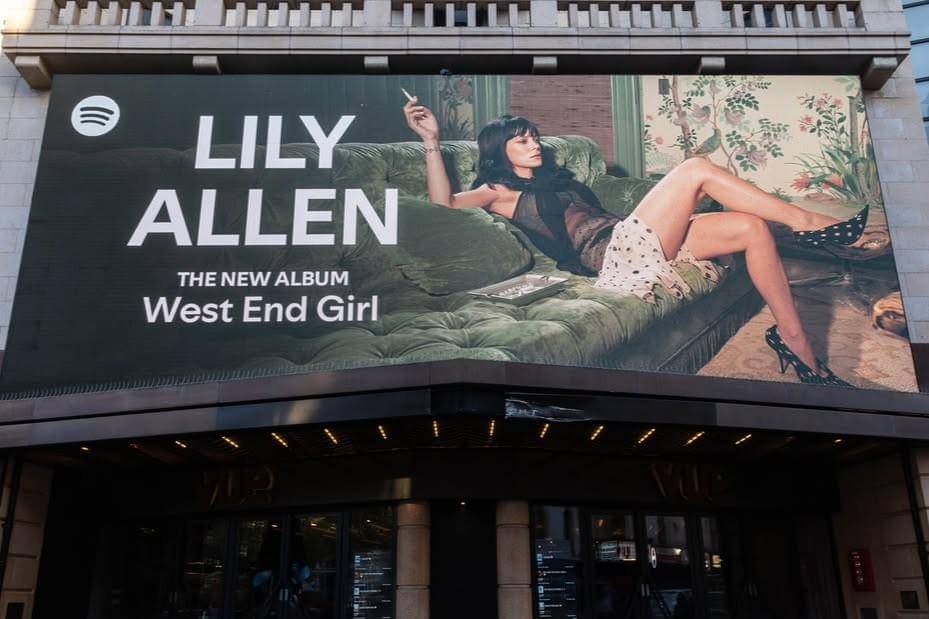 poster promo album West End Girl Lily Allen