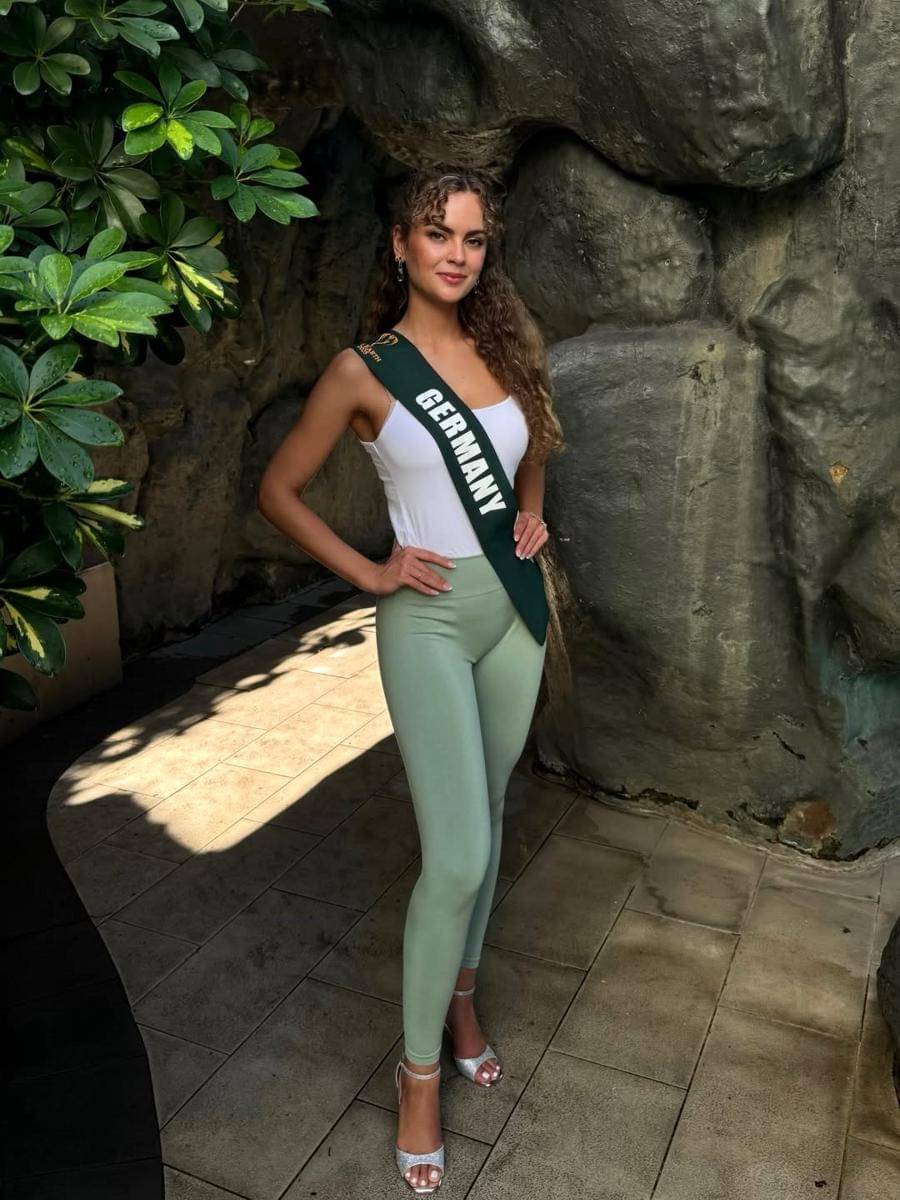 potret Melissa Koutsandreas, Miss Earth Jerman 2025 