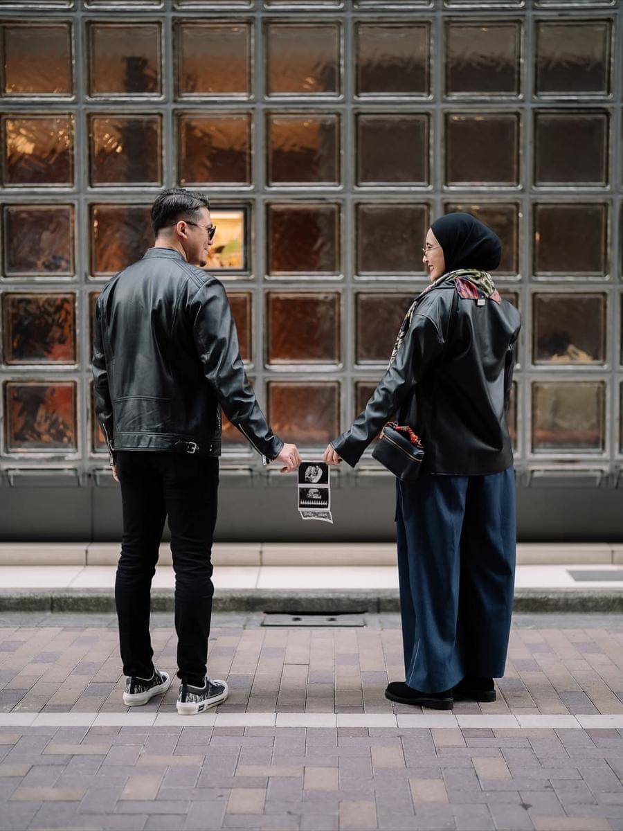 Photoshoot Zaskia Sungkar dan Irwansyah. (instagram.com/zaskiasungkar15)