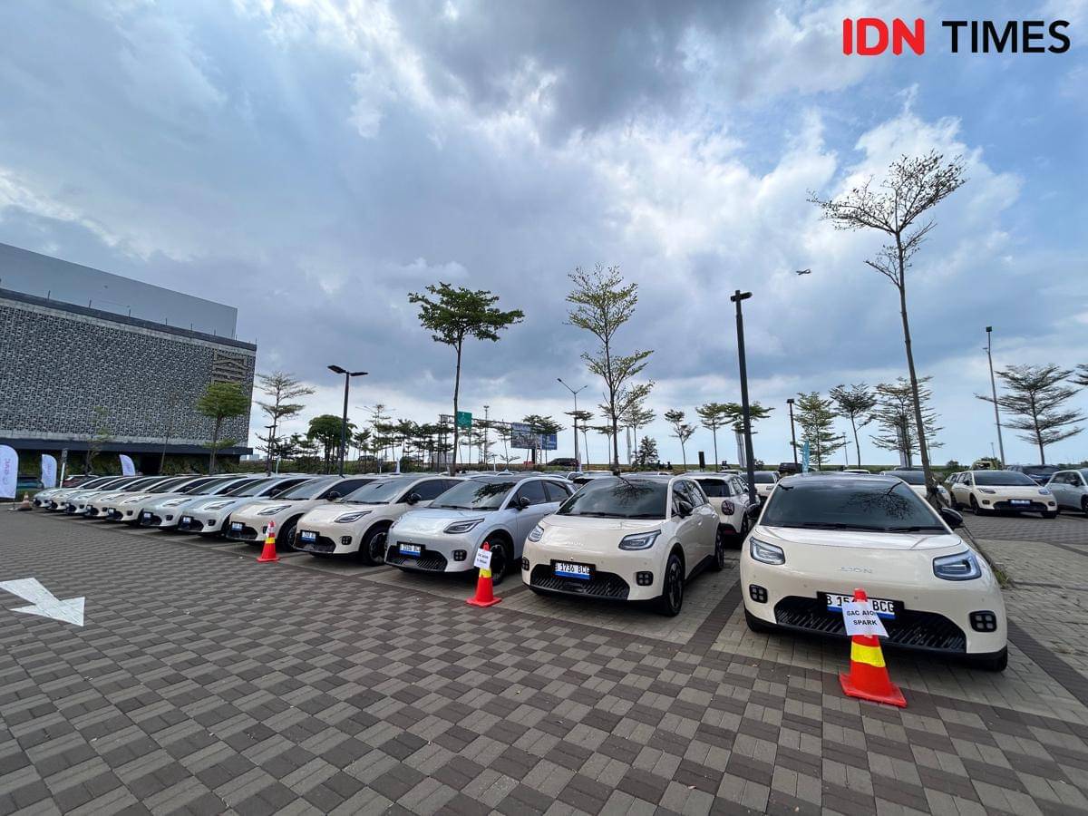 Totalnya ada 225 unit GAC Aion UT (IDN Times/Fadhliansyah)