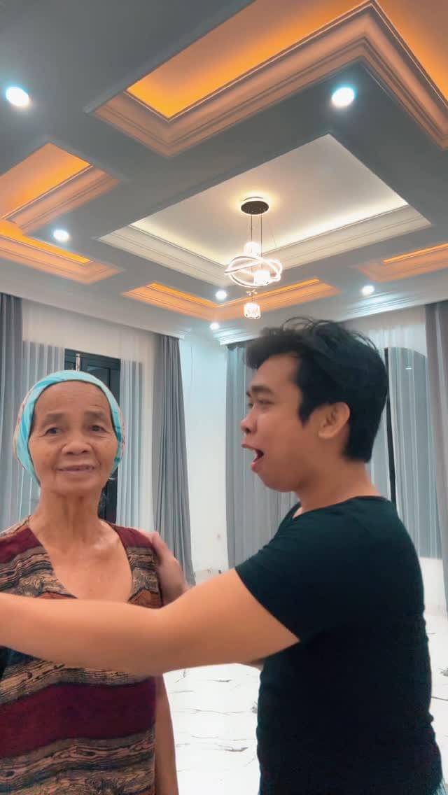 Mimi Peri dan ibunda