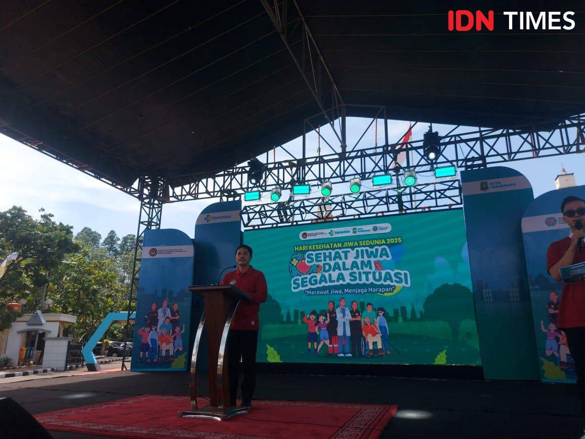 Wamenkes, Dante Saksono Harbuwono saat membuka Puncak Hari Kesehatan Jiwa Sedunia di Tangerang 