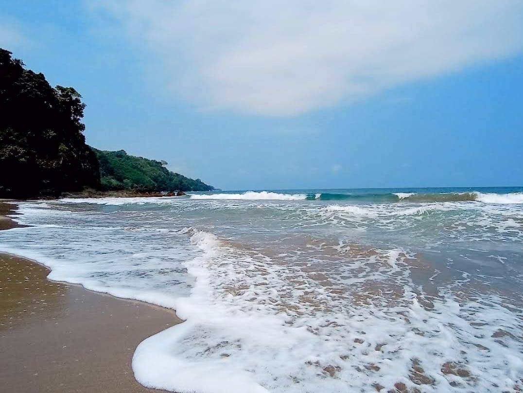 Pantai Bidadari Putih ,Kab. Tanggamus, Lampung