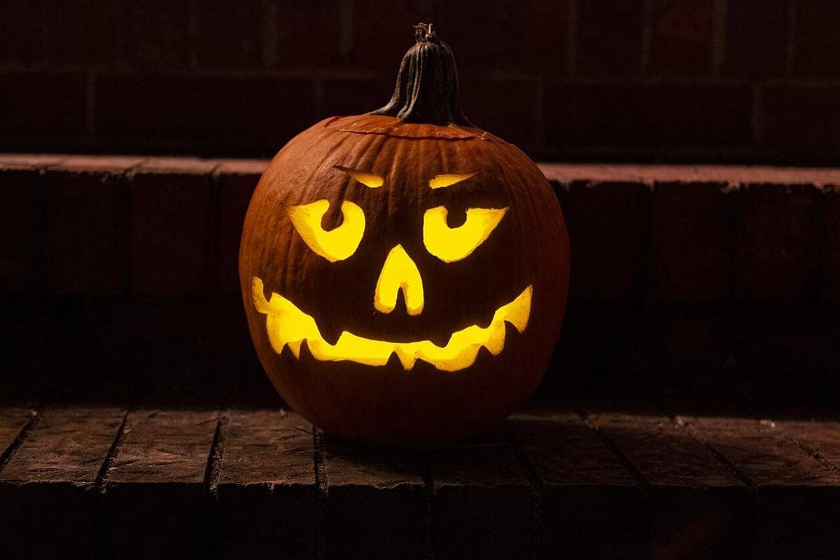 labu Jack-O-Lantern di hari Halloween