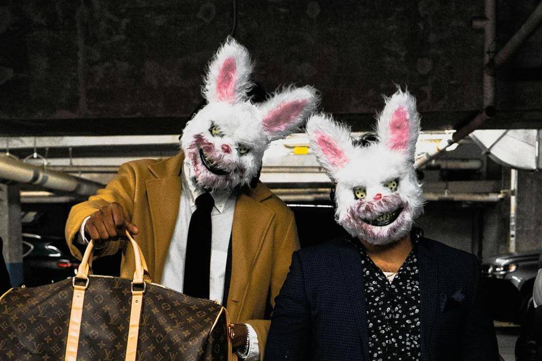 ilustrasi kostum Bunny Man