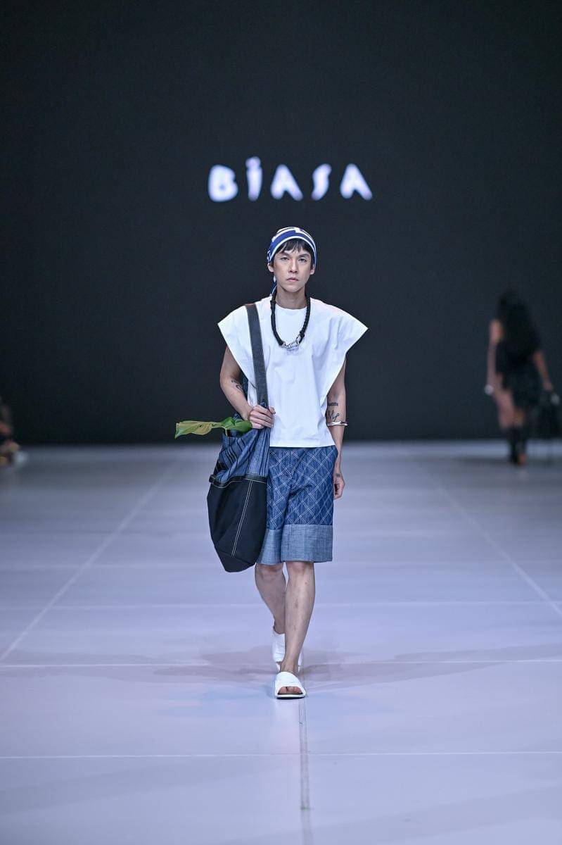 Koleksi BIASA di Jakarta Fashion Week 2026