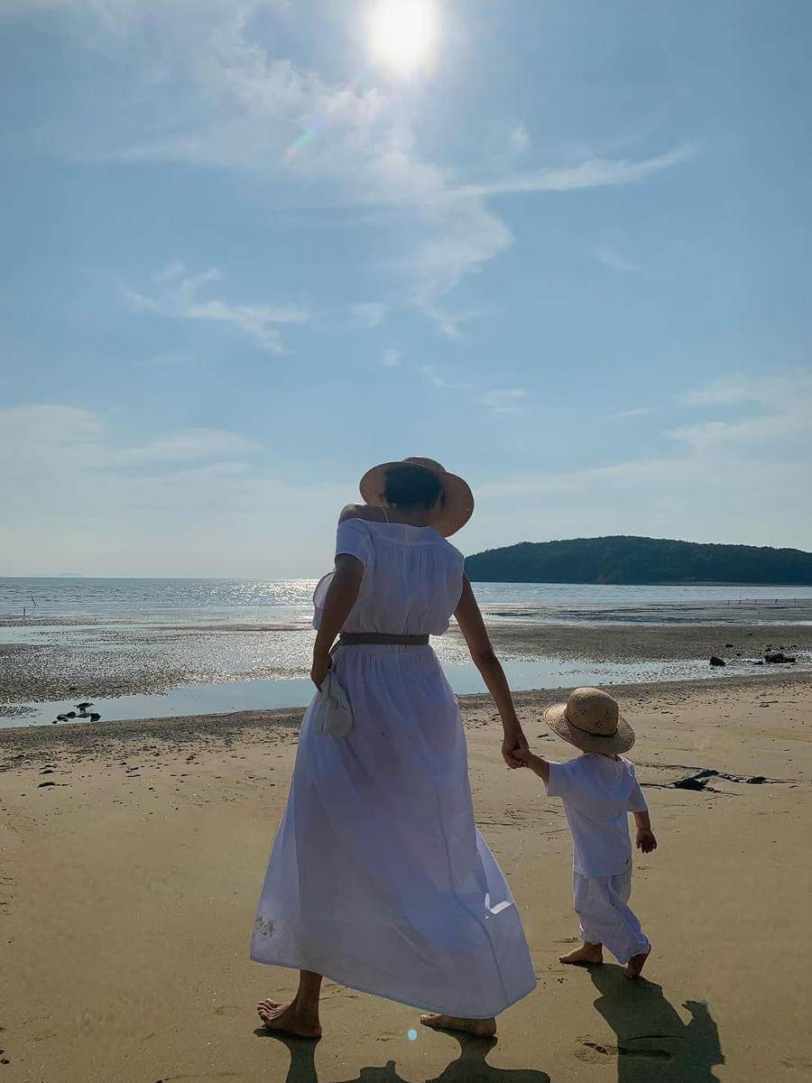 potret Moon Gabi dan putranya