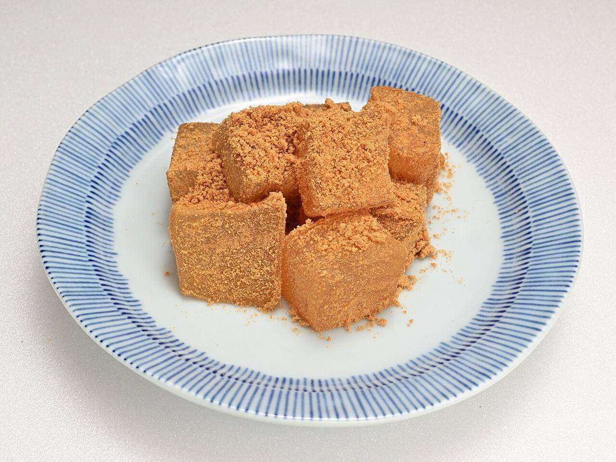 ilustrasi warabi mochi