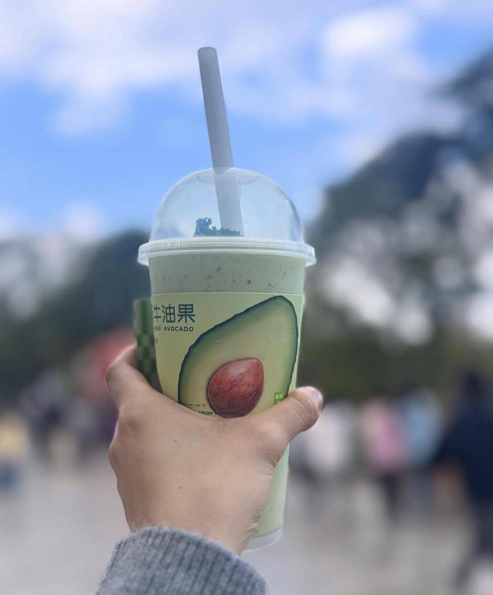 Natasha Wilona jalan-jalan di Kota Kunming