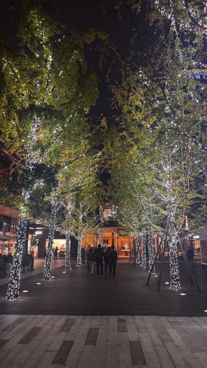 Natasha Wilona jalan-jalan di Kota Kunming