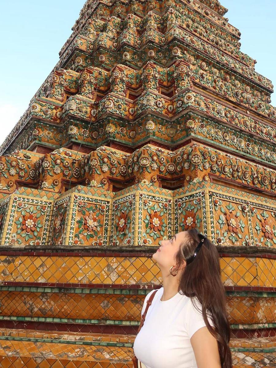 Megan Domani jalan-jalan di Thailand