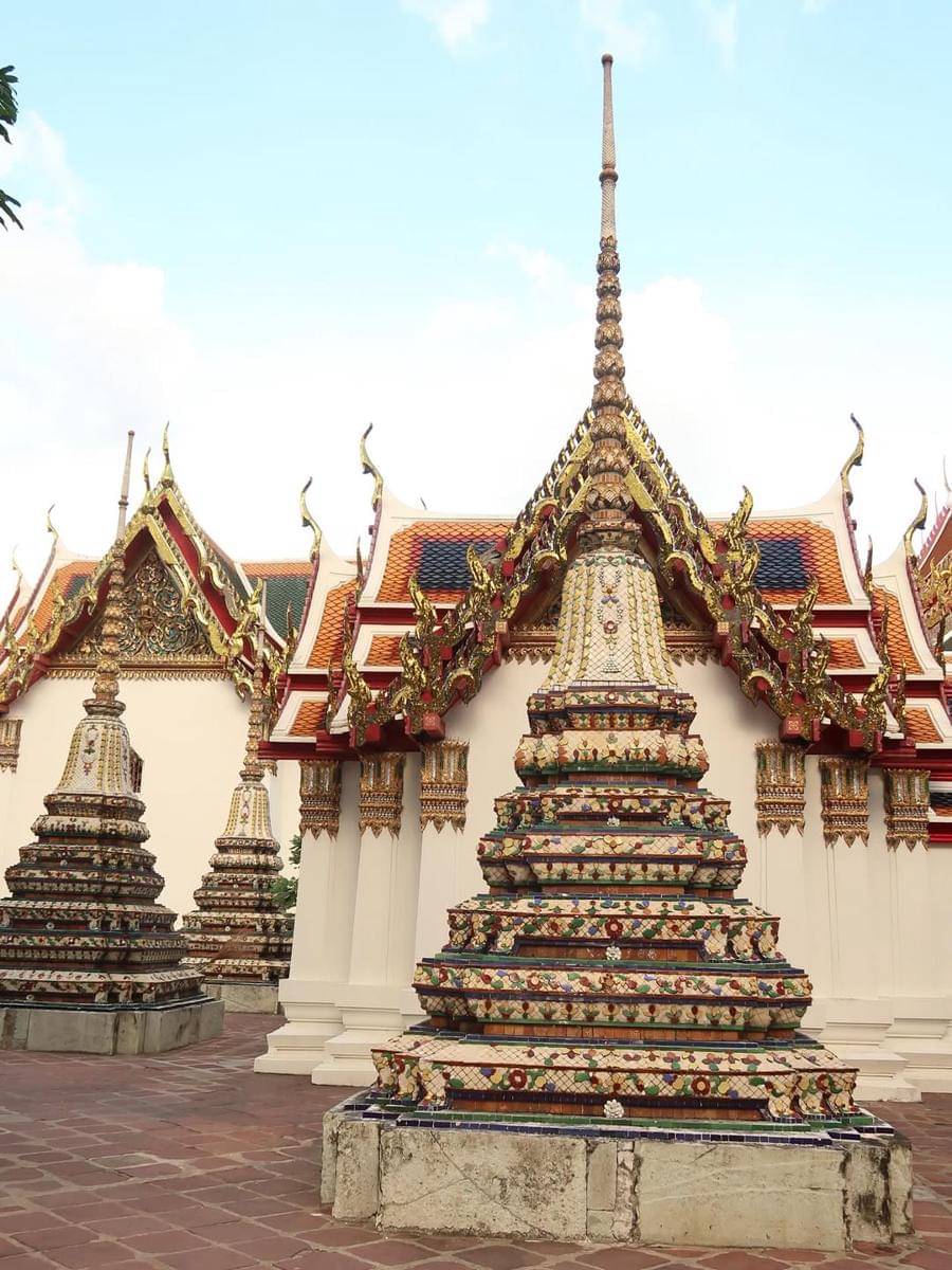 Megan Domani jalan-jalan di Thailand