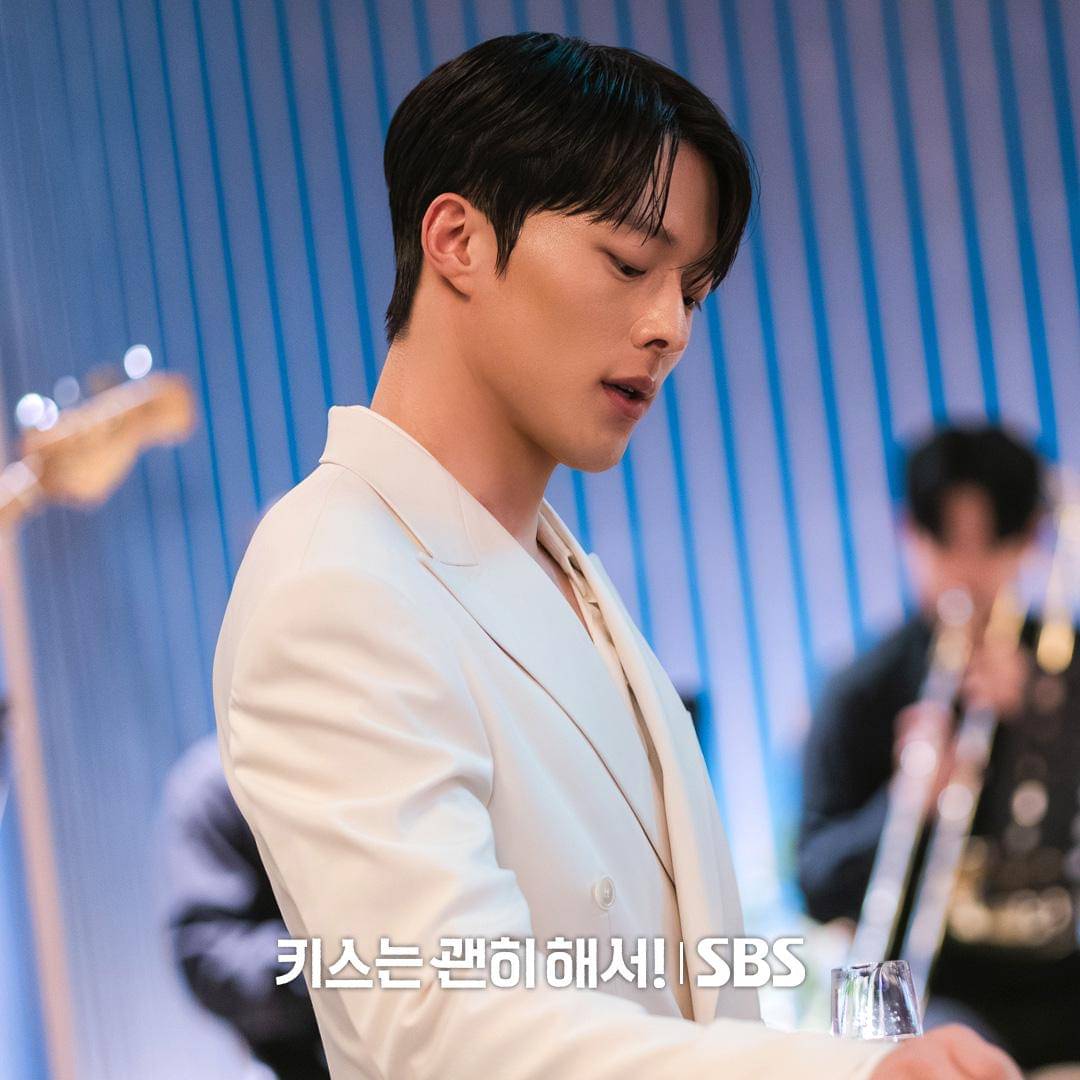 Still cut Dynamite Kiss