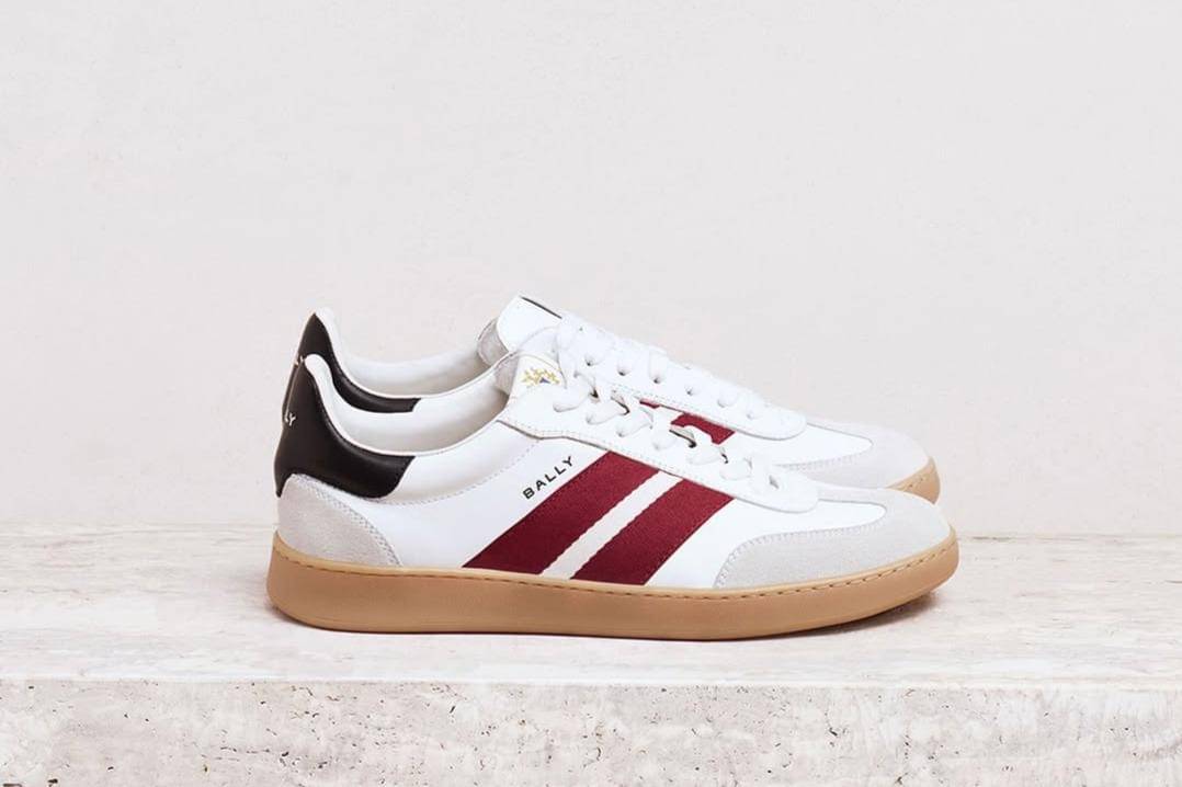 ilustrasi sepatu Bally original