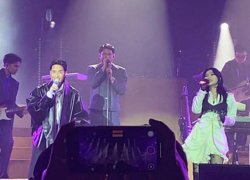 potret Vidi Aldiano di konser laleilmanino & Friends