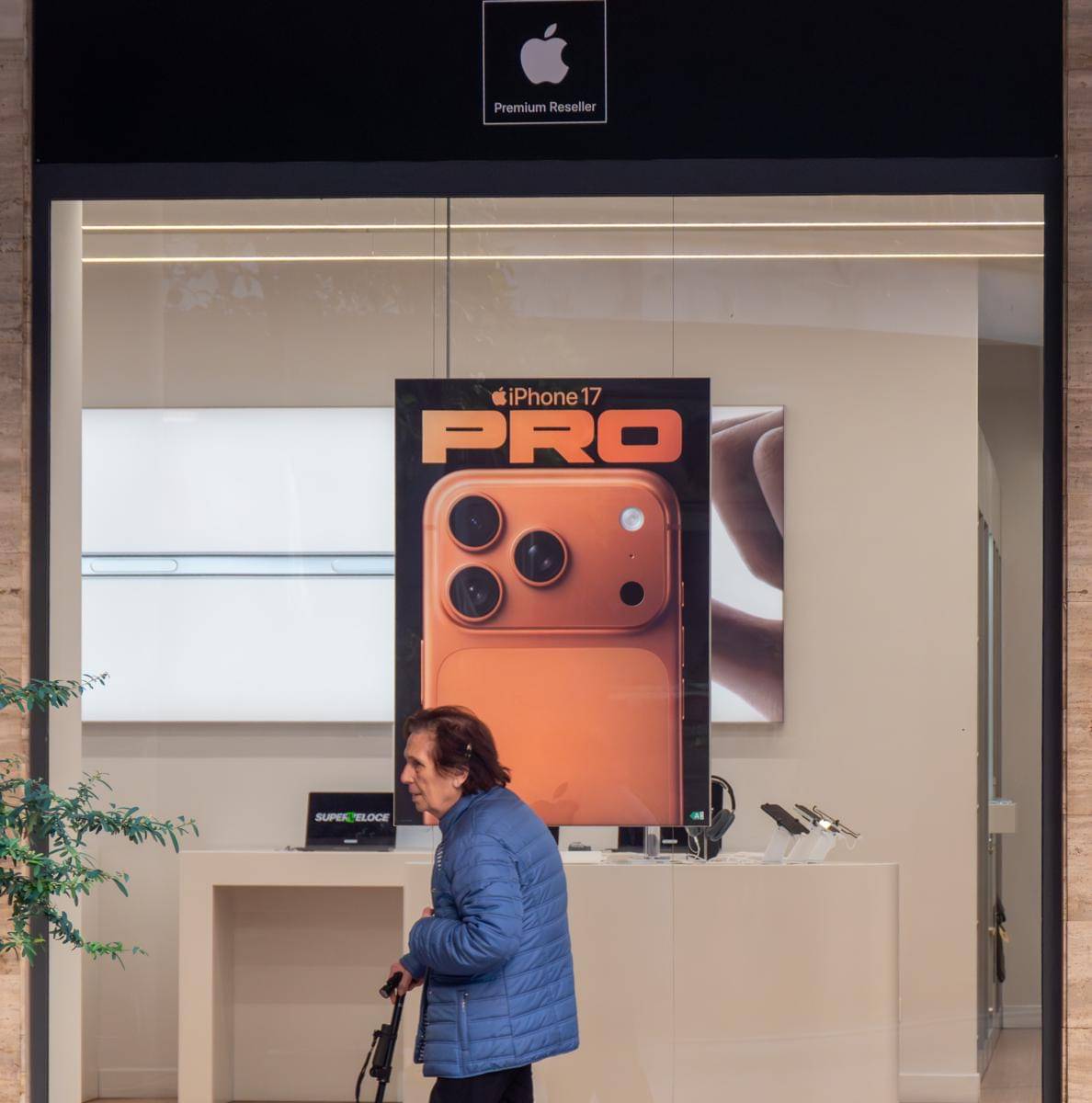 Article #20 - iPhone 17 - IDN(1).jpg