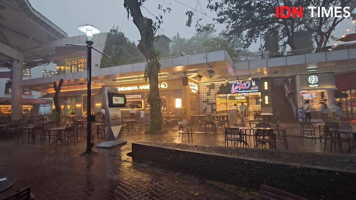 Hujan es di wilayah Kabupaten Tangerang