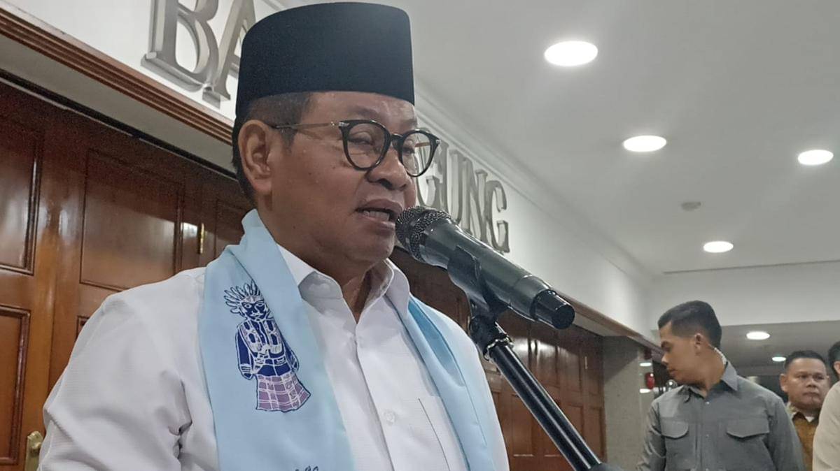 Gubernur DKI Jakarta Pramono Anung meresmikan Pembentukan POSBANKUM, Balaikota Provinsi DKI Jakarta, Jumat (31/10/2025). (IDN Times/Dini Suciatiningrum)