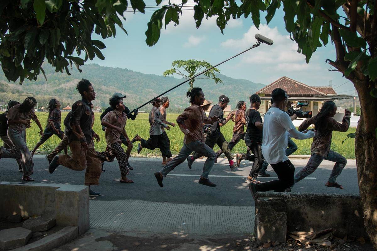 Still cut film Indonesia Abadi Nan Jaya