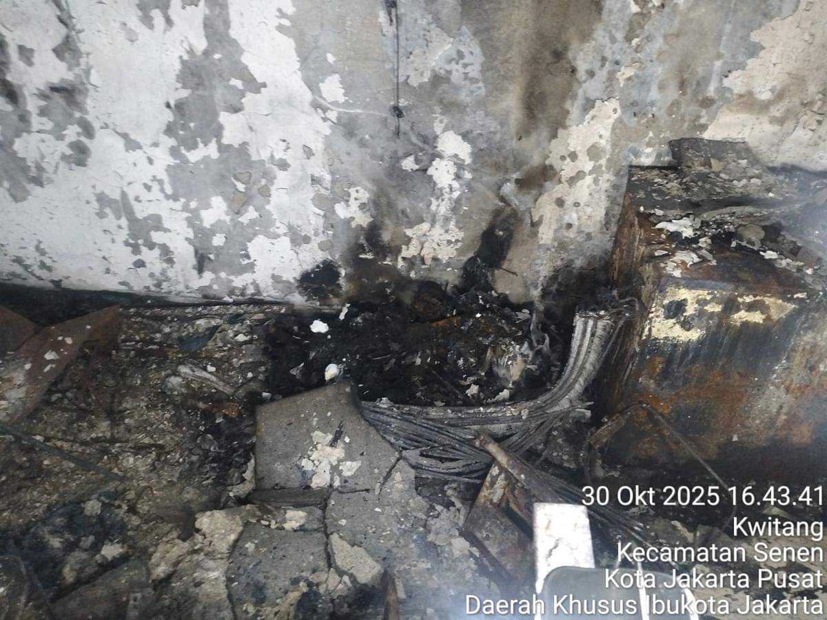 Sebanyak dua kerangka manusia ditemukan di dalam gedung Astra Credit Companies (ACC) di Kwitang, Kecamatan Senen, Jakarta Pusat pada Kamis (30/10/2025).