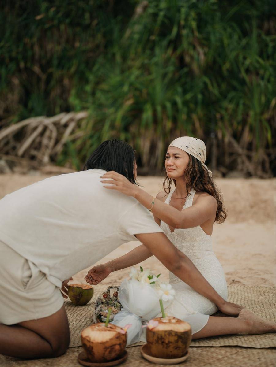 Hana Malasan Dilamar Sean Gelael (instagram.com/hanamalasan)