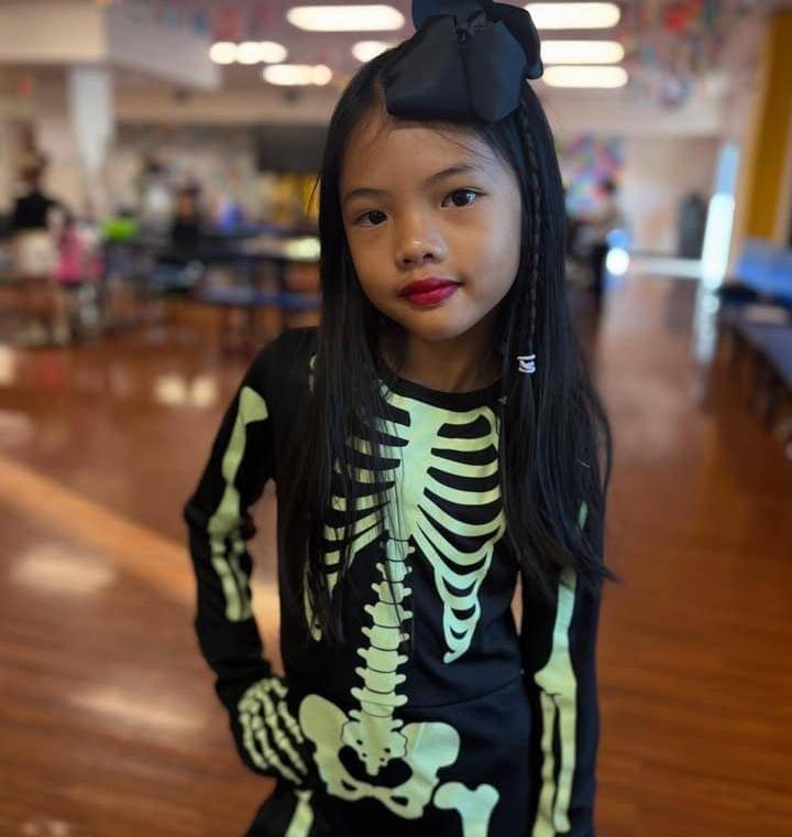 perayaan Halloween Amaira, anak Farah Quinn dan teman di USA