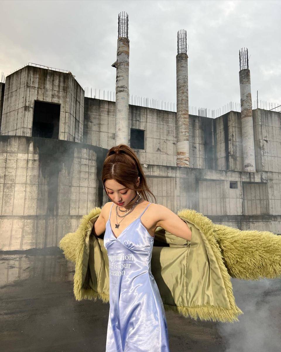 Gaya Bernuansa Hijau ala Yunjin