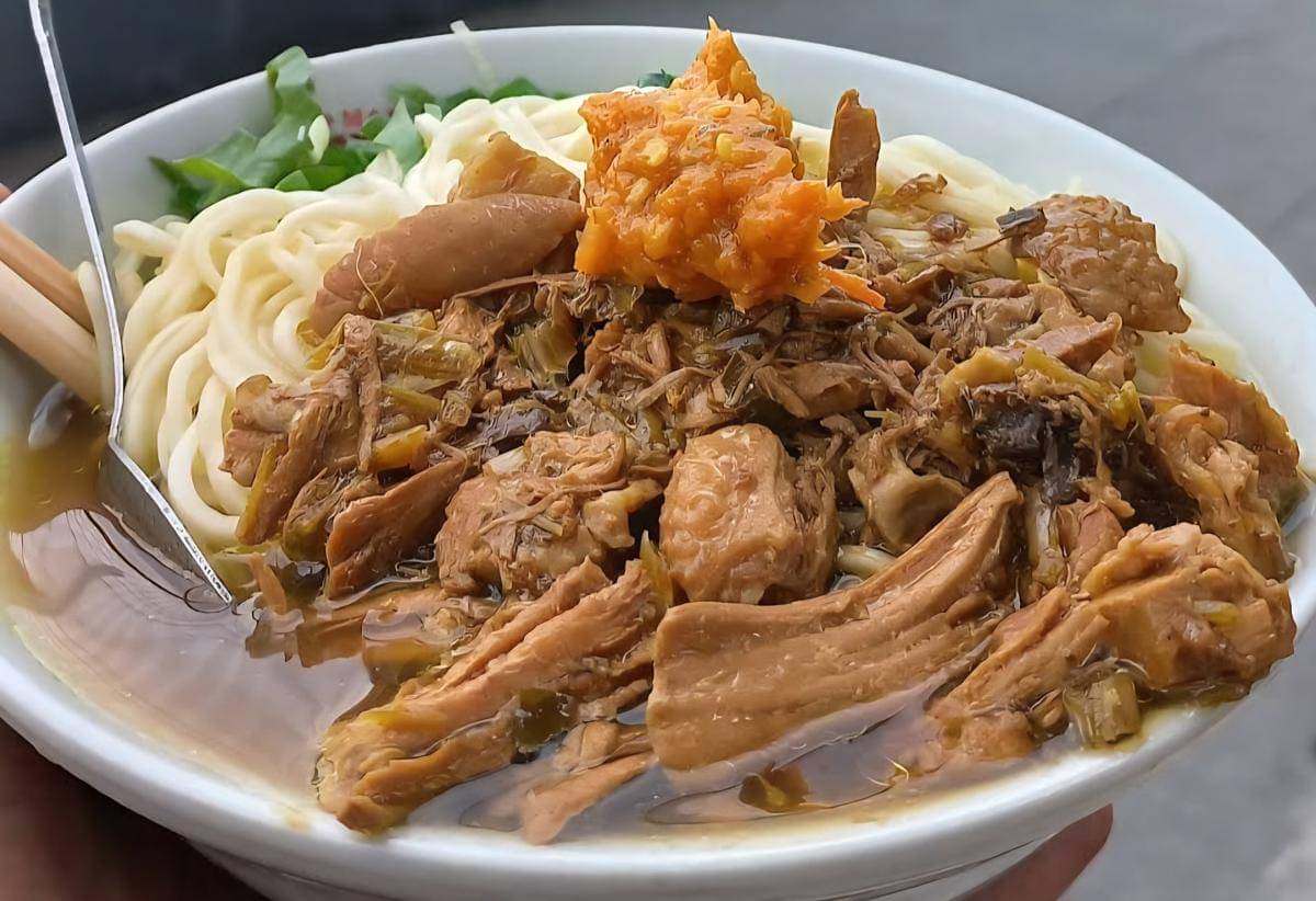 Mie Ayam Pak Pendek