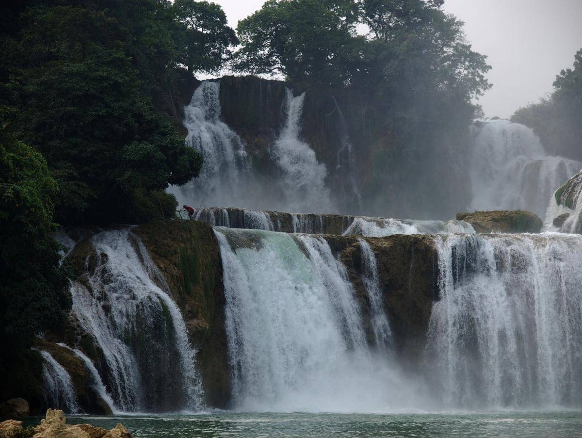 potret Ban Gioc Waterfalls