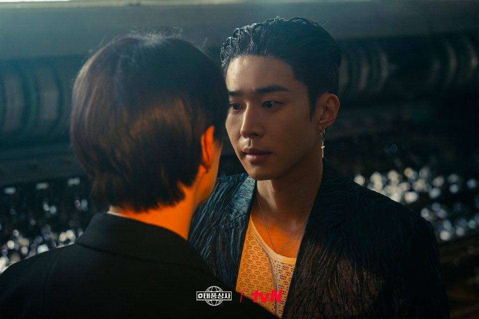 Mu Jin Sung di Typhoon Family