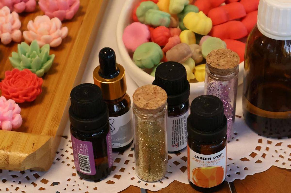 ilustrasi DIY aromaterapi yang ampuh naikin mood