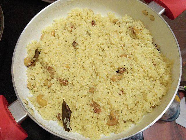 ilustrasi masak pilaf rice