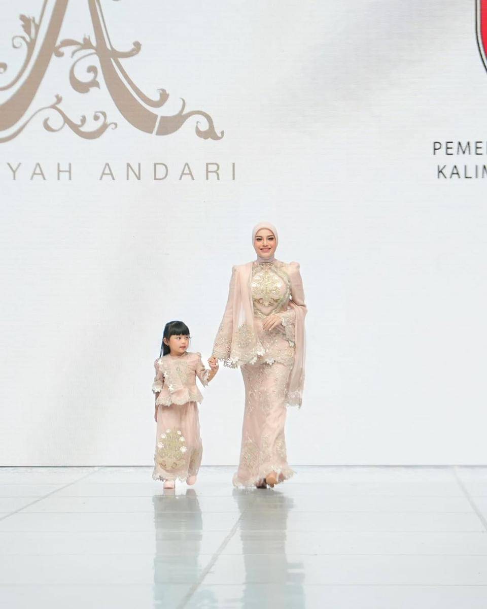 Aurel dan Ameena tampil di JFW 2025